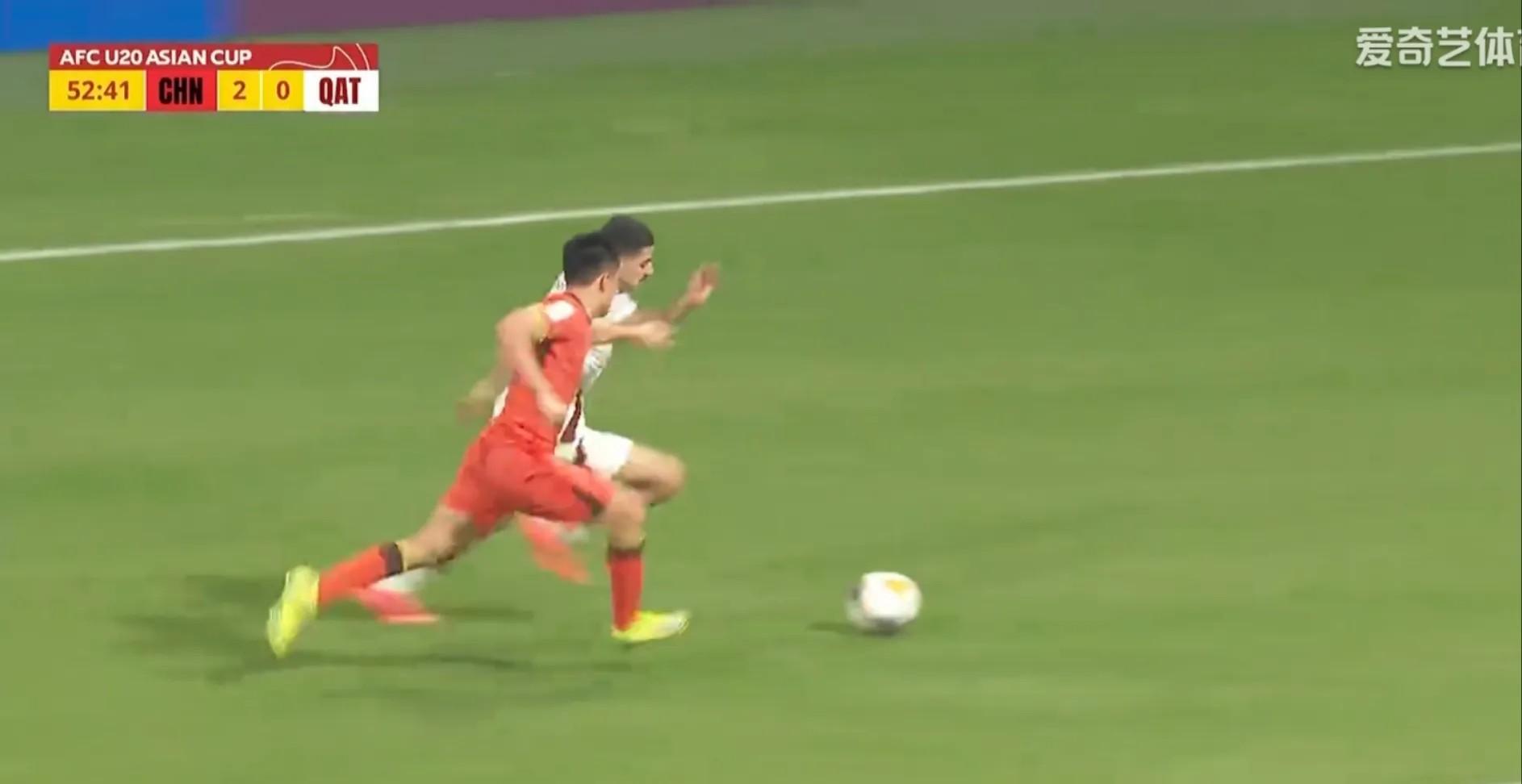 半岛app下载体育-包含热情如火！中超比赛剑拔弩张各怀绝技的词条