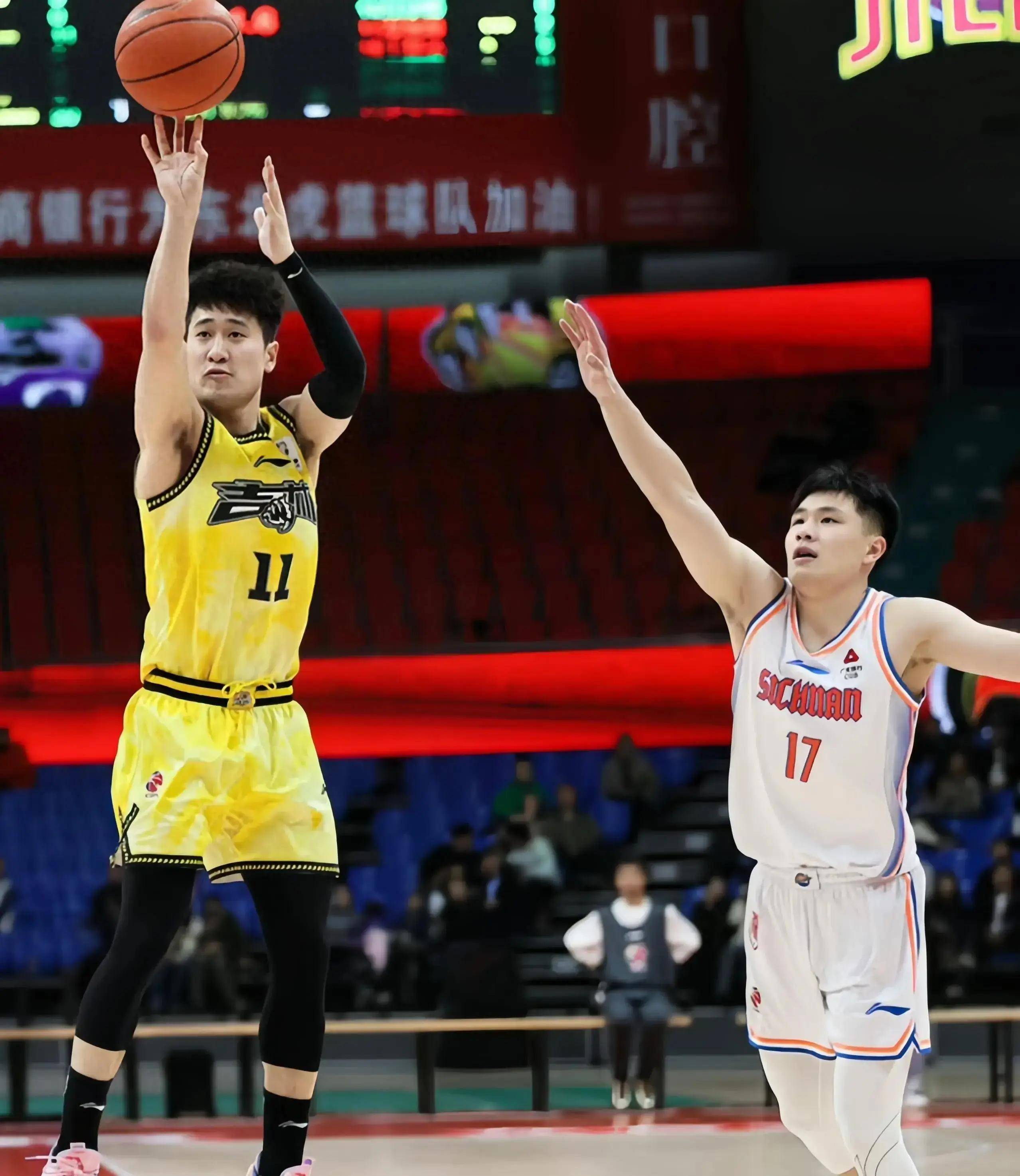 半岛体育app官方下载-包含新晋劲旅表现抢眼，成为黑马球队的词条