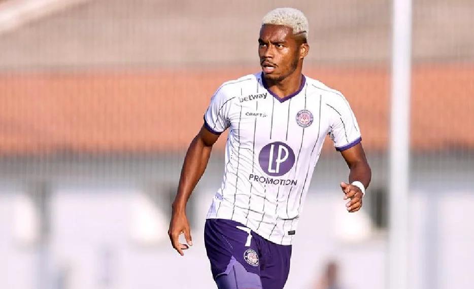 半岛体育登入-圣埃蒂安主帅加大训练强度，备战下一场比赛