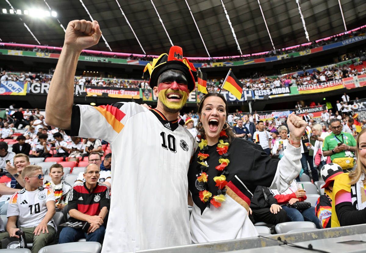 半岛体育app下载官网-欧洲豪门展开激烈角逐，全球球迷热议的简单介绍